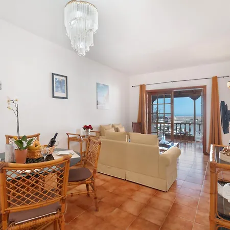 Gigantes Sea View Apartment *